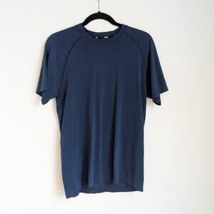 Rhone Blue Reign Tech Short Sleeve Seamless Breatheable T-shirt, size S